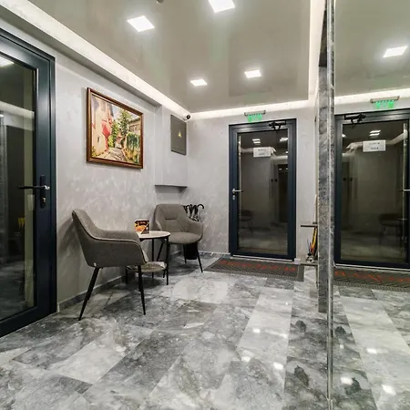 Ldv 13 Free Private Parking