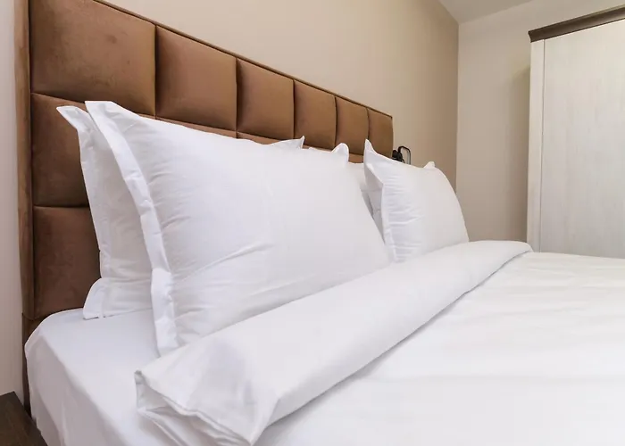 Ldv 13 Free Private Parking Filibe