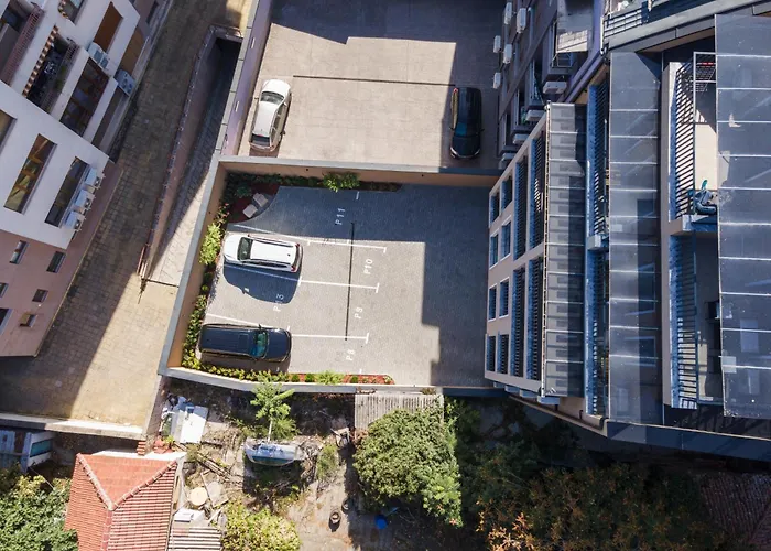 Ldv 13 Free Private Parking * Filibe